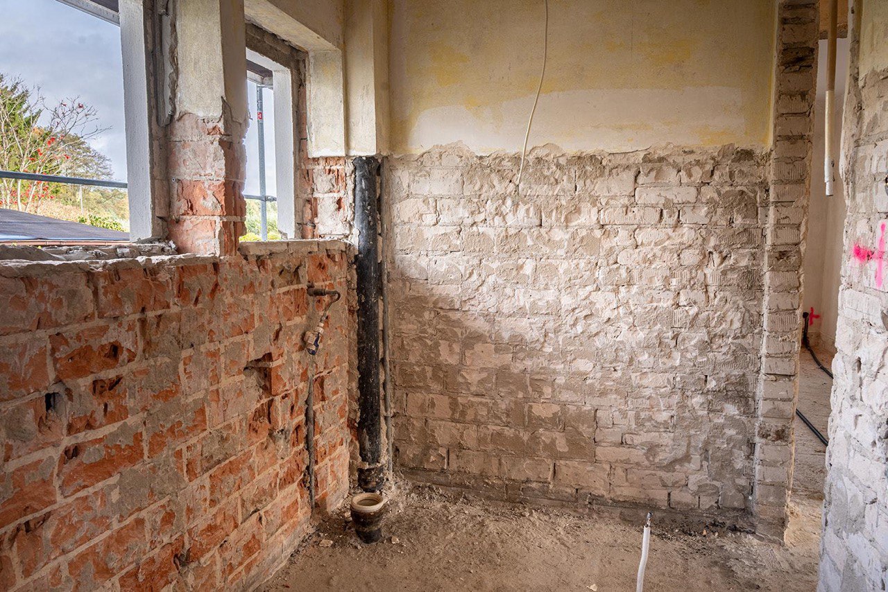 Freigelegtes Mauerwerk nach Rückbau